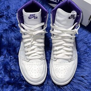 Nike Woman’s Air Jordan 1 High OG size USA-12 white/court purple sneakers